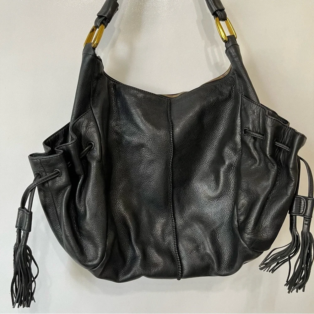 Hobo International Black Leather Fringe Shoulder Bag - Picture 2 of 15